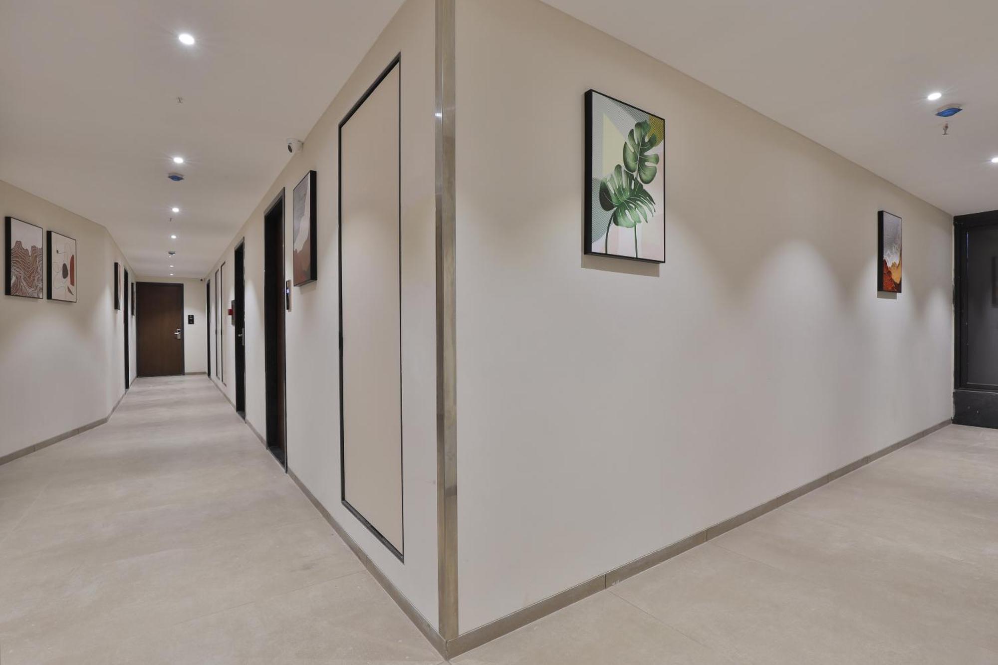 Hotel Elements Surate Extérieur photo