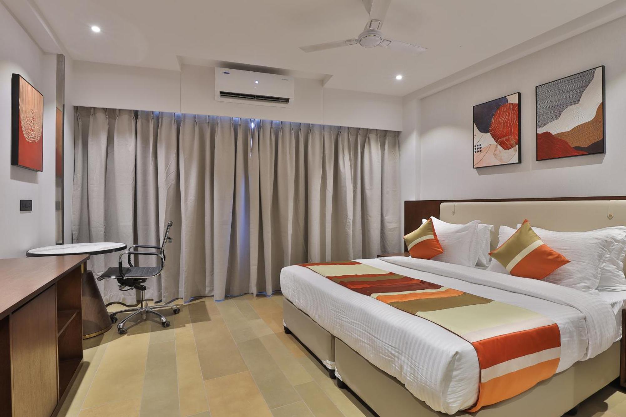 Hotel Elements Surate Extérieur photo